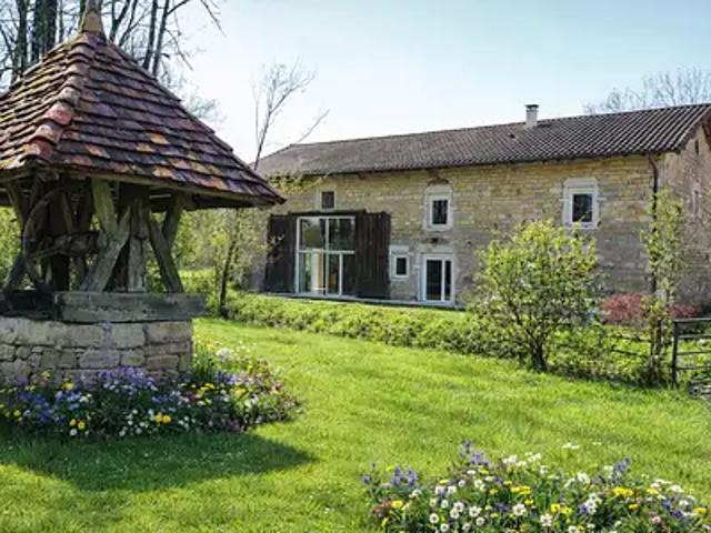 Saint Etienne du Bois 01370 Achat / Vente maison 8 pièces t8