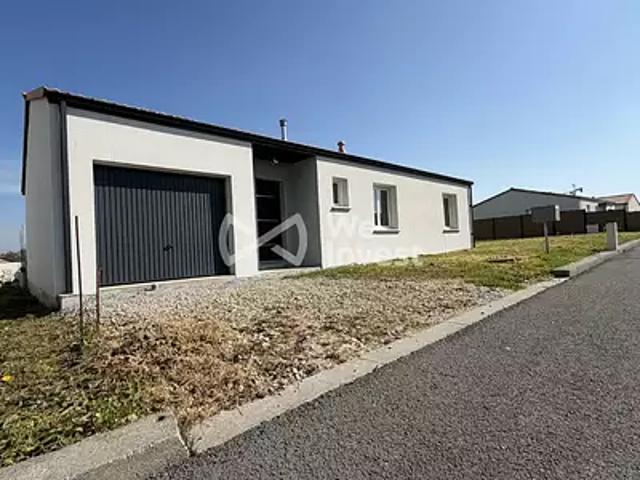 Saint Etienne du Bois 85670 Achat / Vente maison 5 pièces t5 parking