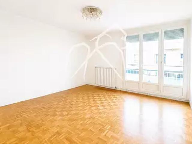 Saint Etienne du Rouvray 76800 Achat / Vente appartement 3 pièces t3 cave