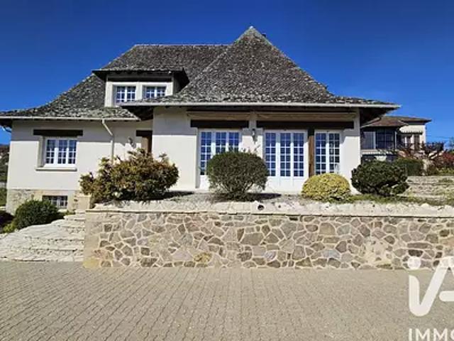 Saint Etienne de Maurs 15600 Achat / Vente maison 7 pièces t7