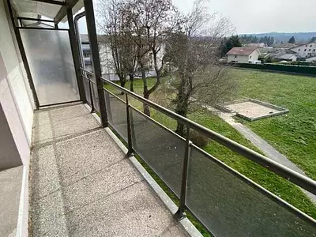 Saint Etienne de Saint Geoirs 38590 Achat / Vente appartement 5 pièces t5 au dernier étage cave