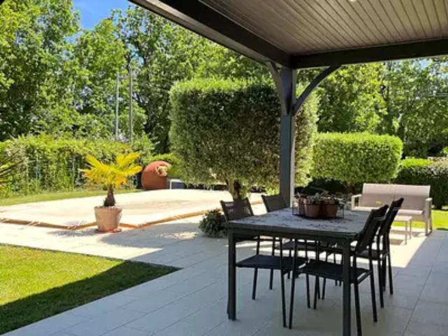 Saint Etienne de Tulmont 82410 Achat / Vente maison 4 pièces t4 au dernier étage piscine