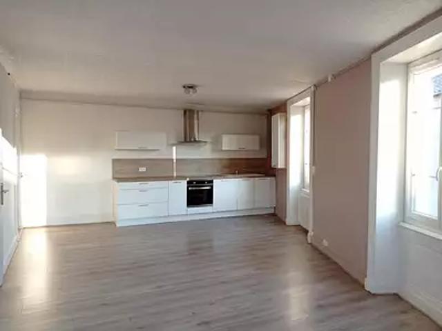 Saint Etienne des Oullières 69460 Location appartement 4 pièces t4