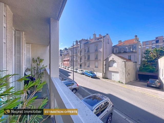 SAINT ETIENNE Fauriel/Villeboeuf T6 avec garage/balcon