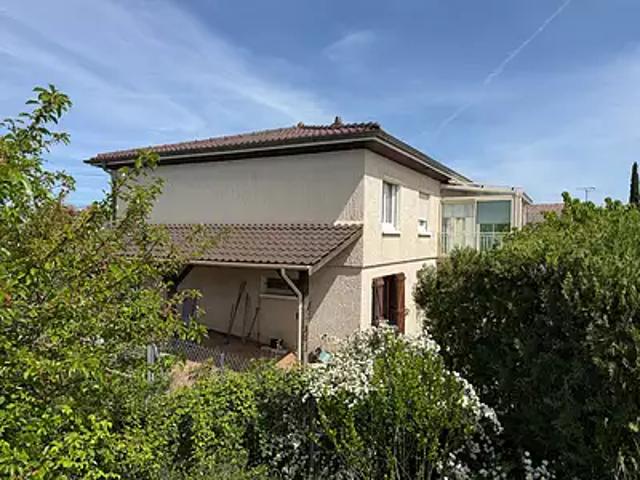 Saint Etienne la Varenne 69460 Achat / Vente maison 6 pièces t6 au dernier étage cave