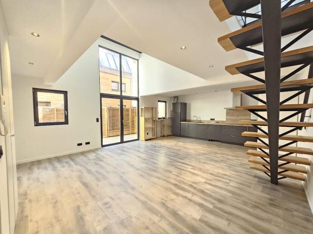 SAINT ETIENNE Loft Type 3 de 84 m²