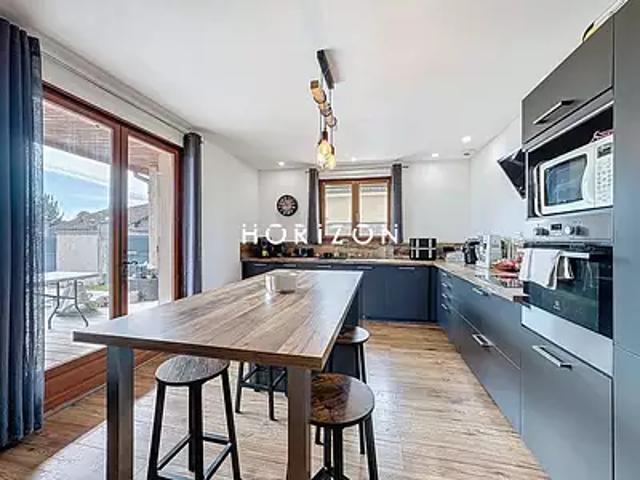 Saint Etienne sur Chalaronne 01140 Achat / Vente maison 8 pièces t8