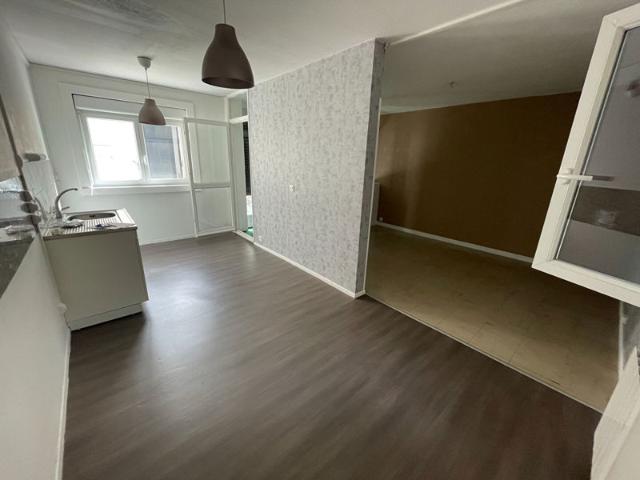 SAINT ETIENNE T2 55m2 rue Charles Longuet