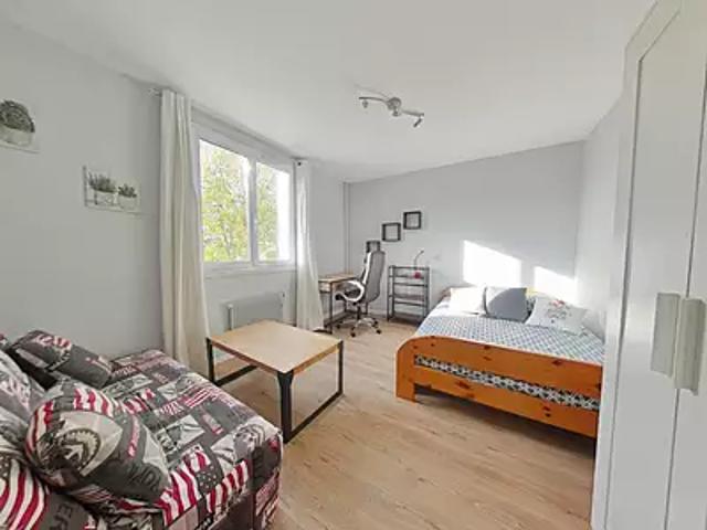 Saint Étienne 42000 Location appartement 1 pièce t1 parking