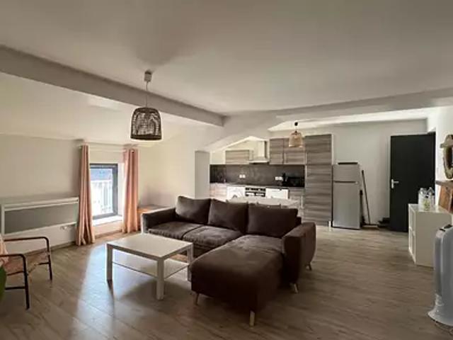 Saint Étienne 42000 Location appartement 2 pièces t2 au dernier étage