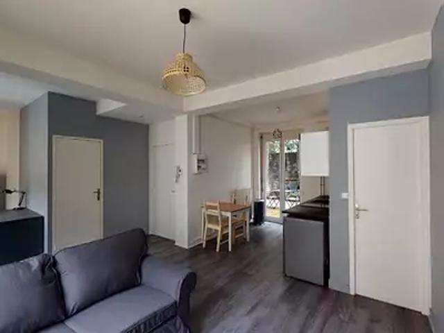 Saint Étienne 42000 Location appartement 2 pièces t2 au dernier étage terrasse