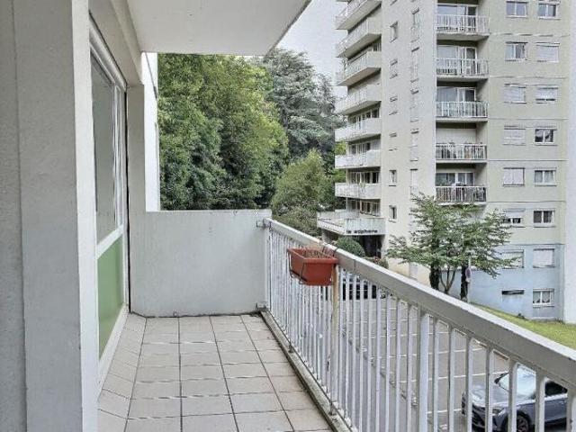 SAINT ETIENNE 42100 bel appartement de 104 m² 3 chambres et place de parking