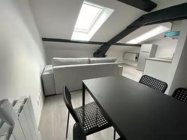 Saint Étienne 42100 Location appartement 2 pièces t2 au dernier étage