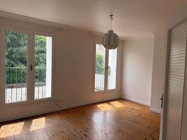 SAINT ETIENNE/PROX SAINT FRANCOIS/Appartement Saint Etienne 3 pièce s