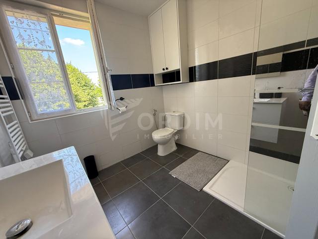 saint fargeau jolie maison meublée de 5 pièce s 131.65 m2