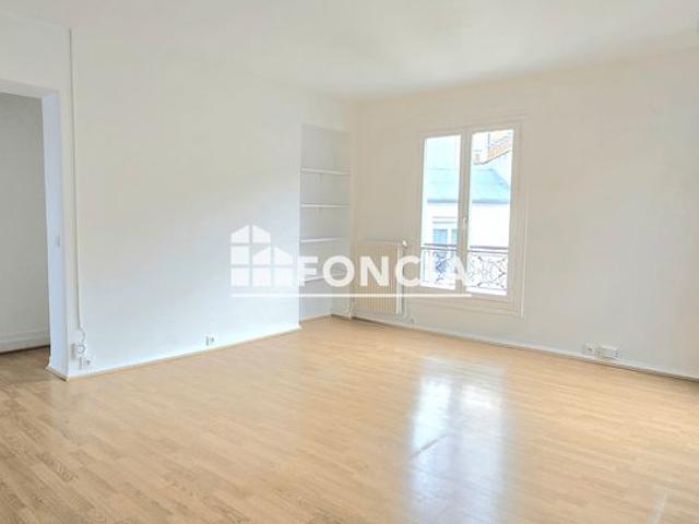 Saint ferdinand 2 pieces dernier etage avec ascenseur