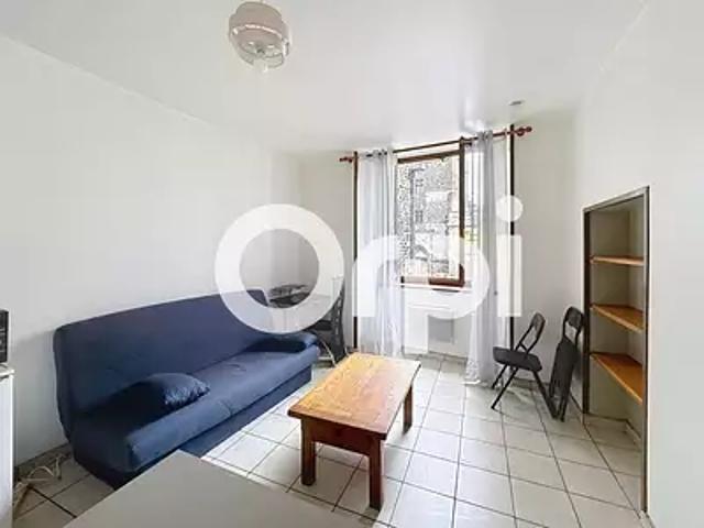 Saint Flour 15100 Location appartement 1 pièce t1