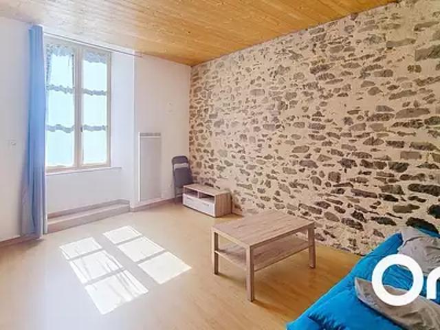 Saint Flour 15100 Location appartement 2 pièces t2