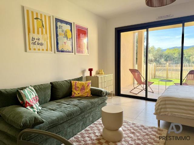 SAINT FLORENT Appartement T1/2 avec terrasse et jardin