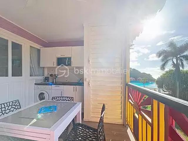 Saint François 97118 Achat / Vente appartement 1 pièce t1 au dernier étage piscine