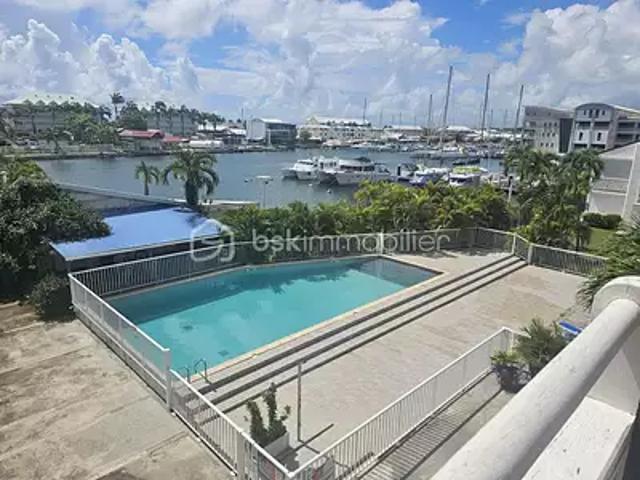 Saint François 97118 Achat / Vente appartement 2 pièces t2 au dernier étage piscine