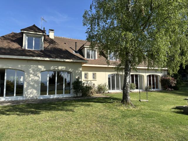 SAINT GALMIER maison de 250 m2 720.000€