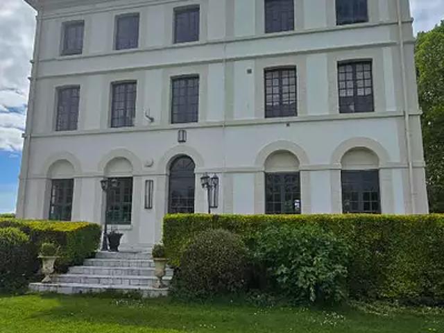Saint Gatien des Bois 14130 Achat / Vente maison 11 pièces t11 parking