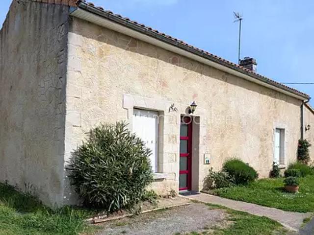 Saint Genest d'Ambière 86140 Achat / Vente maison 6 pièces t6 terrasse