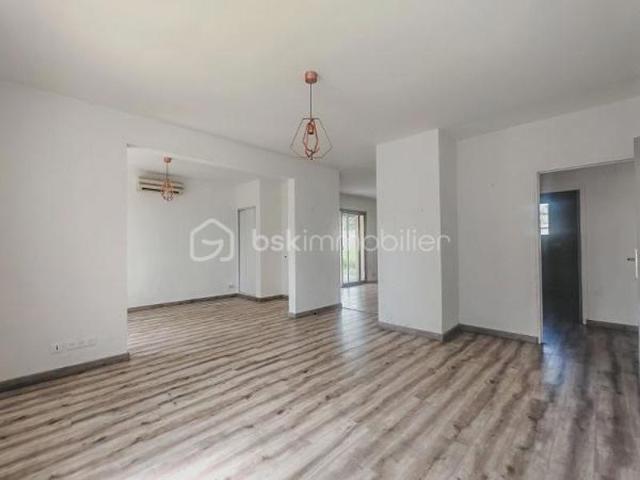 Saint Geniès de Malgoirès Maison à fort potentiel – Idéal investisseur