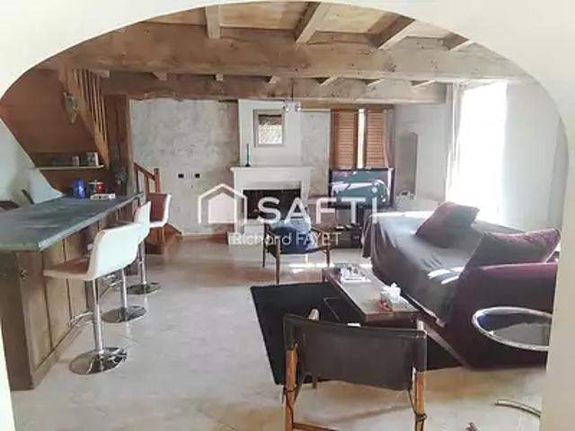 Saint Genis de Saintonge 17240 Achat / Vente maison 7 pièces t7 piscine terrasse