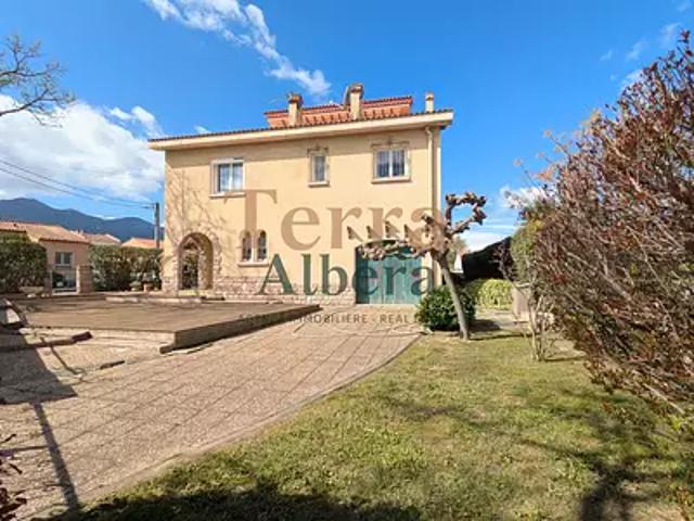Saint Génis des Fontaines 66740 Achat / Vente maison 9 pièces t9