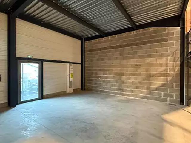Saint Genis Laval 69230 Location divers cave