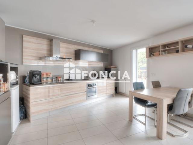 Saint Genis Pouilly – Appartement T4 de 88 m² avec balcon, garage