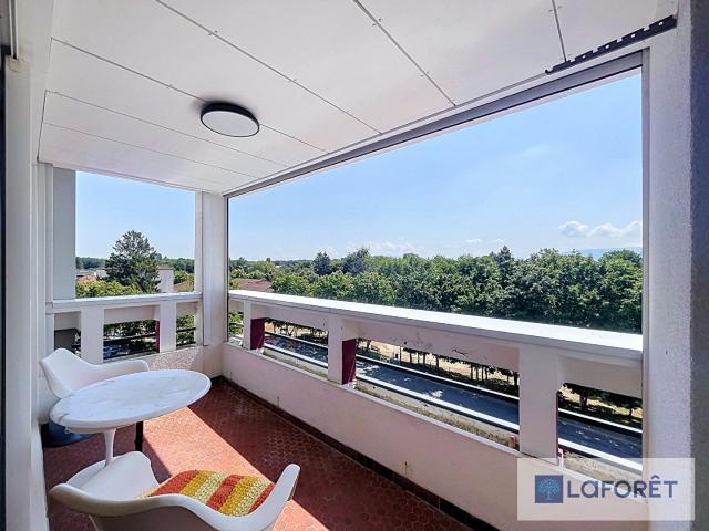 Saint Genis Pouilly Location Appartement 01