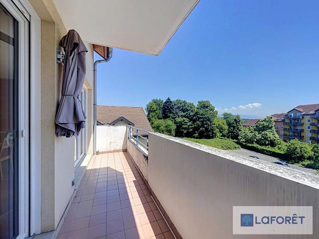 Saint Genis Pouilly Location Appartement 01