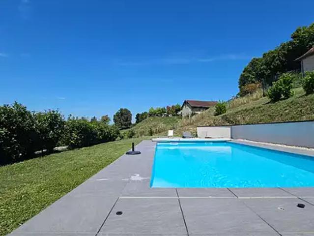 Saint Genix les Villages 73240 Achat / Vente maison 5 pièces t5 au dernier étage parking