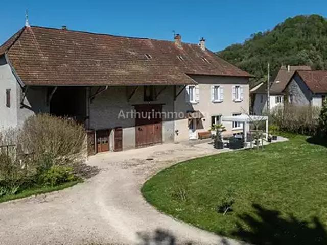 Saint Genix les Villages 73240 Achat / Vente maison 7 pièces t7 piscine