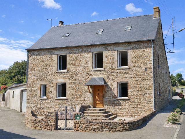 Saint Georges Buttavent Vente Maison 53