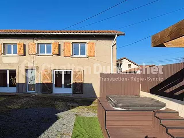 Saint Georges de Baroille 42510 Achat / Vente maison 4 pièces t4 au dernier étage cave