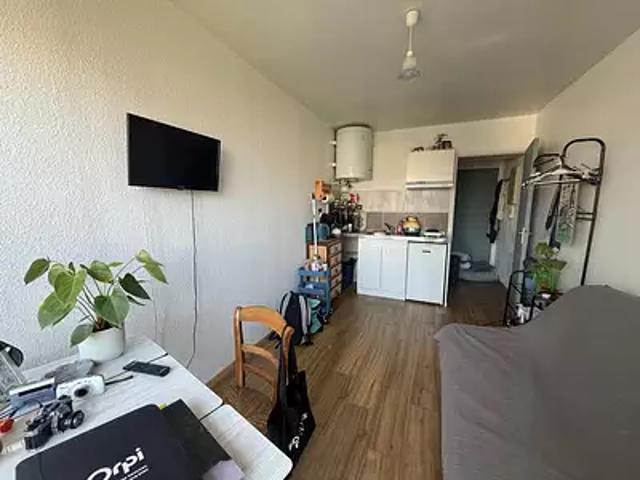 Saint Georges de Didonne 17110 Achat / Vente appartement 2 pièces t2 au dernier étage cave