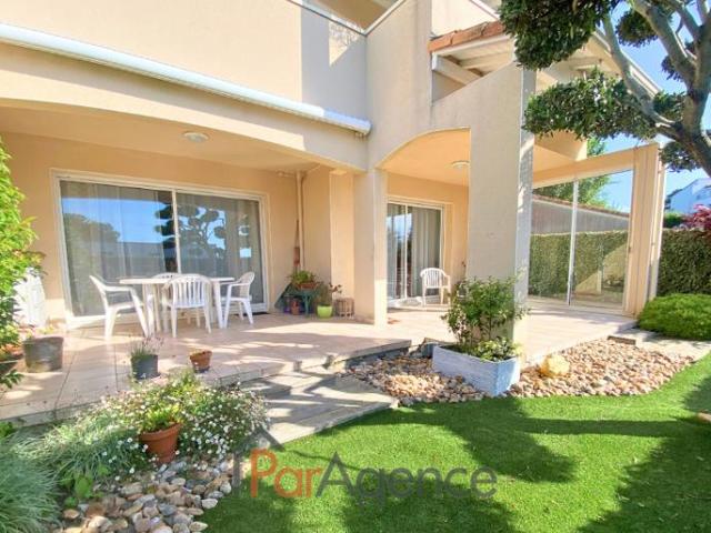 Appartement T4 avec terrasses et jardin Vue phare