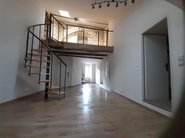 Saint Georges de Luzençon Location Appartement 12