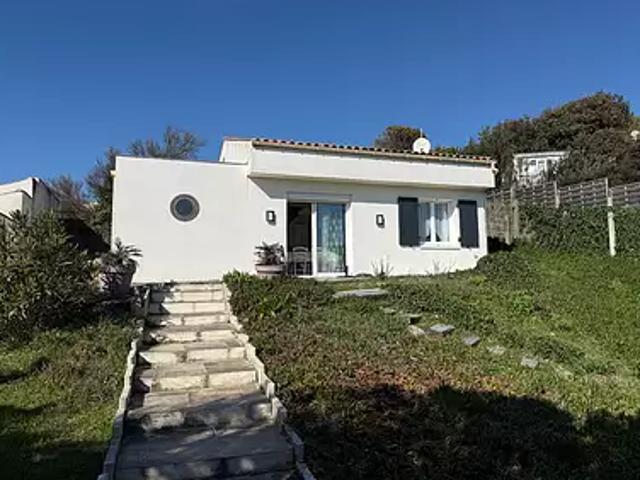 Saint Georges d'Oléron 17190 Achat / Vente maison 3 pièces t3 au dernier étage terrasse