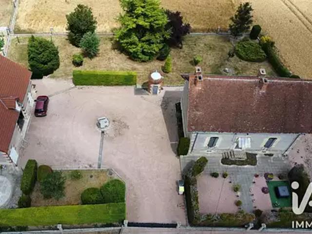 Saint Gérand le Puy 03150 Achat / Vente maison 6 pièces t6 parking