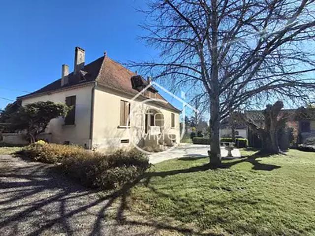 Saint Germain et Mons 24520 Achat / Vente maison 4 pièces t4 au dernier étage