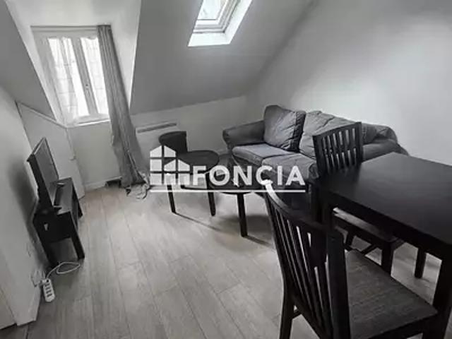 Saint Germain en Laye 78100 Achat / Vente appartement 2 pièces t2 au dernier étage