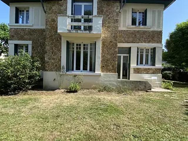 Saint Germain en Laye 78100 Achat / Vente maison 9 pièces t9