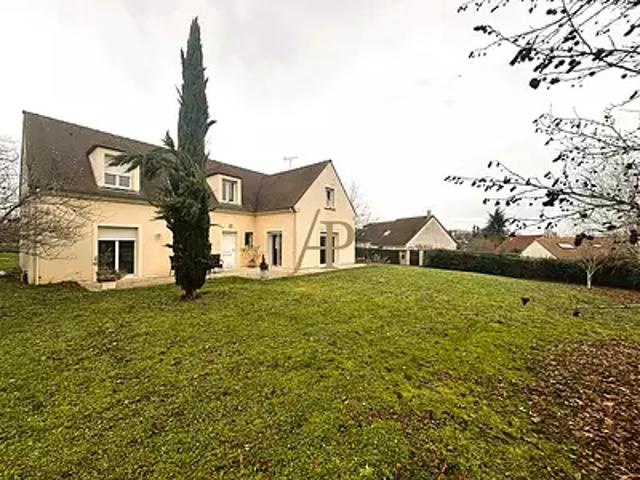 Saint Germain en Laye 78112 Achat / Vente maison 8 pièces t8 terrasse cave