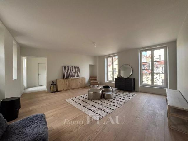 Saint Germain En Laye, à 300 m du Rer A, appartement de troi. 99m² Saint Germain en Laye