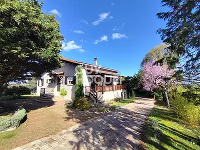 Saint Germain Laval 42260 Achat / Vente maison 6 pièces t6 au dernier étage terrasse